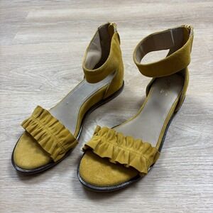 Seychelles‎ Suede Ruffle Ankle Strap Flat Sandals Women's 8.5